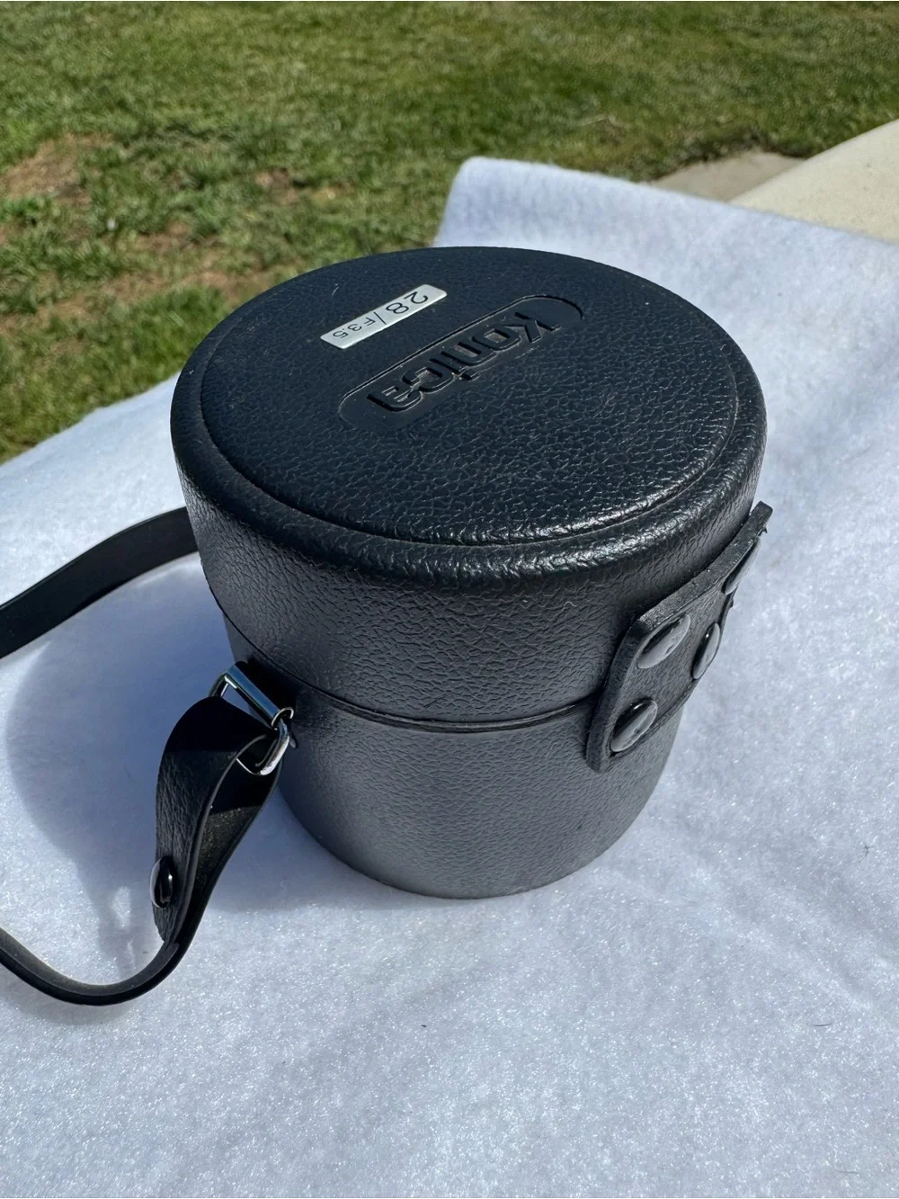 Konica 28mm f/3.5 Leather Lens Case in Black
